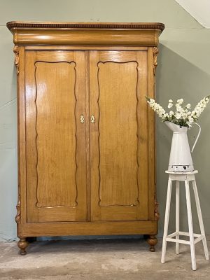 Home eiken biedemeierkast